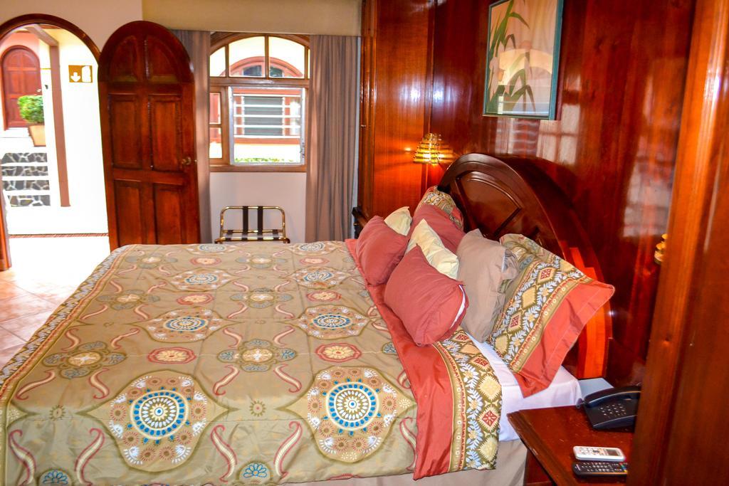 El Tucano Resort & Thermal Spa Quesada Kültér fotó