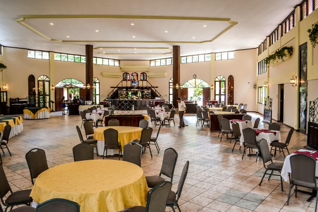 El Tucano Resort & Thermal Spa Quesada Kültér fotó