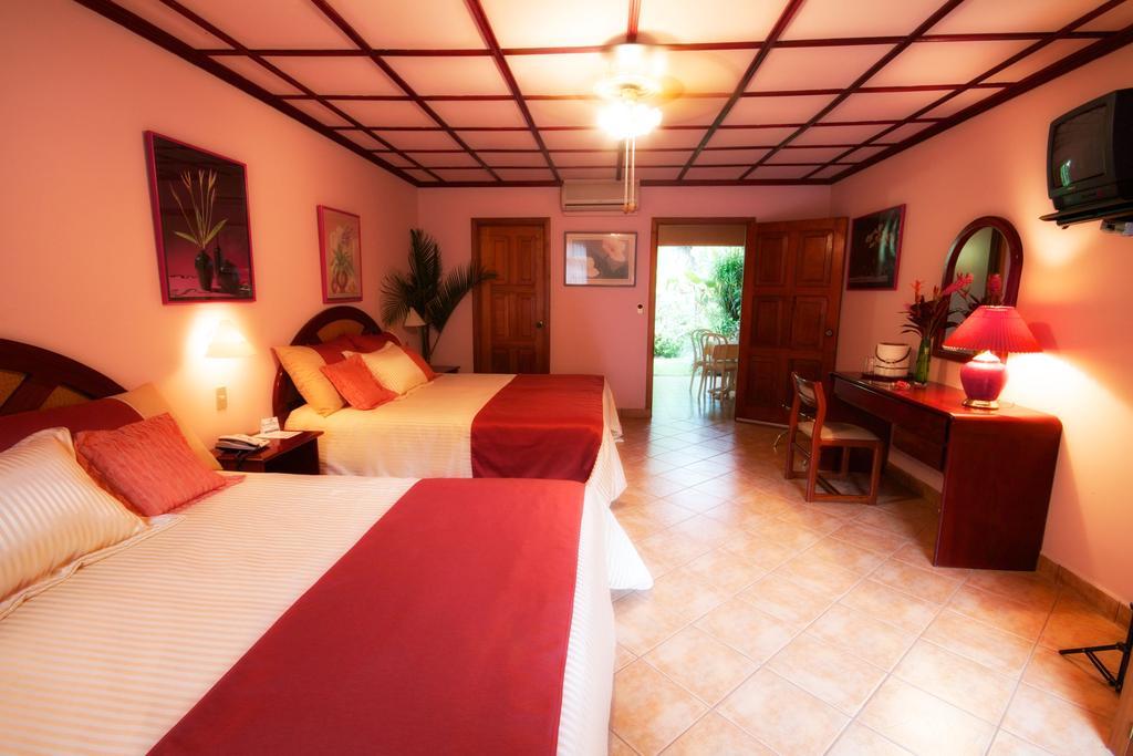 El Tucano Resort & Thermal Spa Quesada Kültér fotó